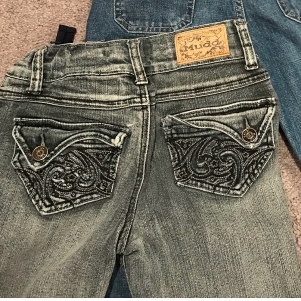 Mudd Kids Gray Jeans with Embroidered Pockets